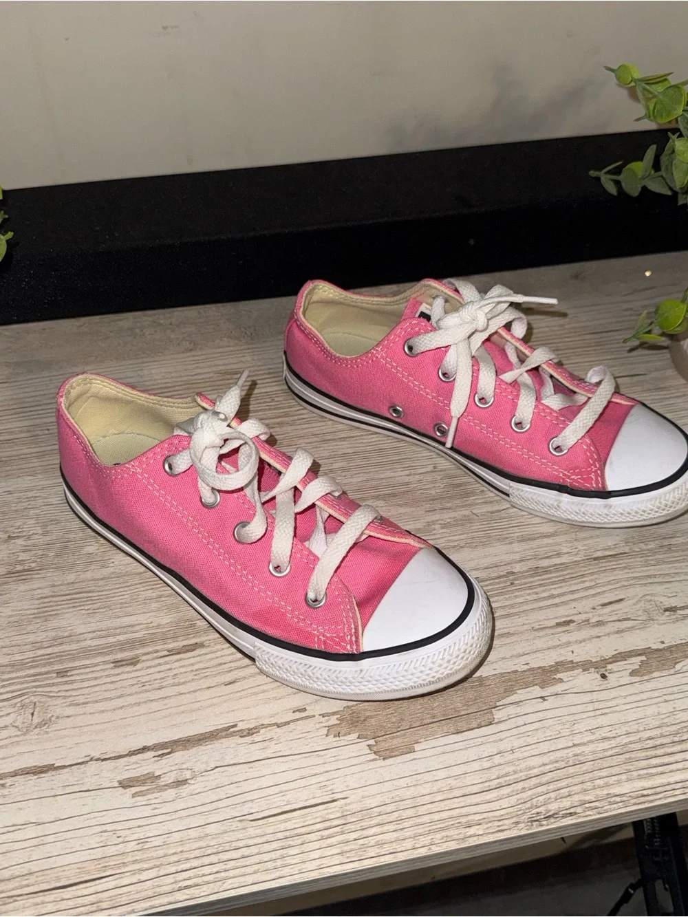 Converse Kids Pink Low-Top Canvas Sneakers